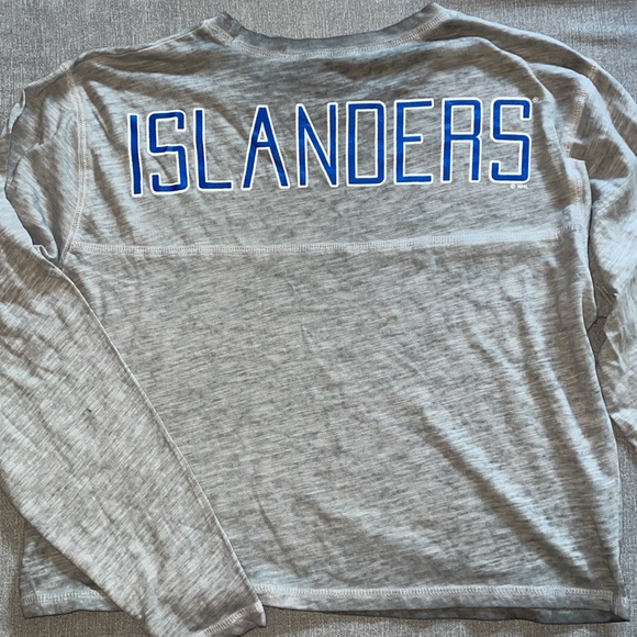 NHL New York Islanders Long Sleeve Shirt NY Islanders - Picture 2 of 10